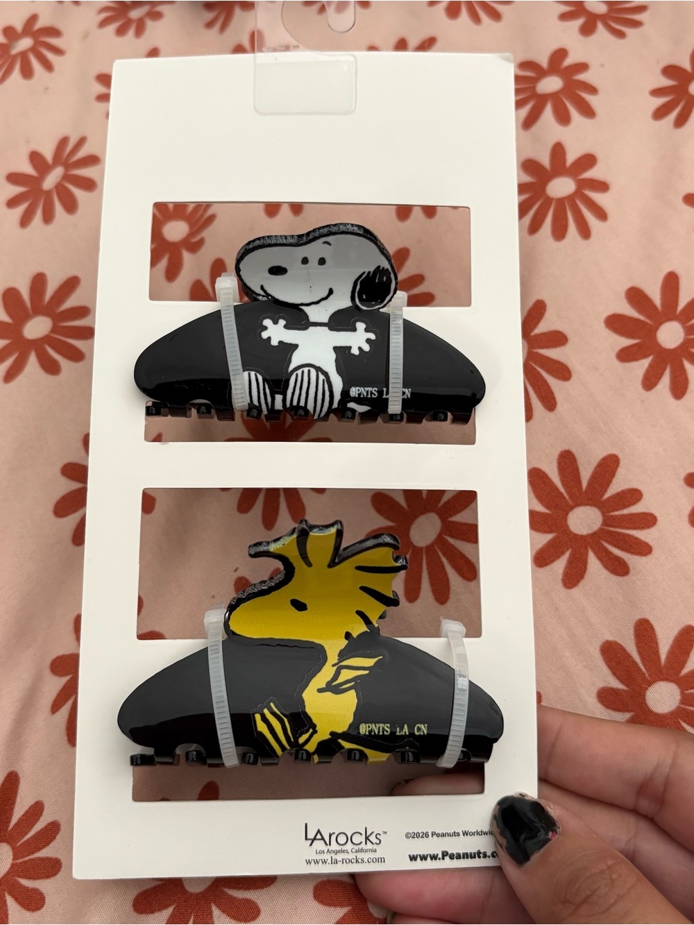 Peanuts Black and Yellow Snoopy & Woodstock Claw Clips - Picture 3 of 5